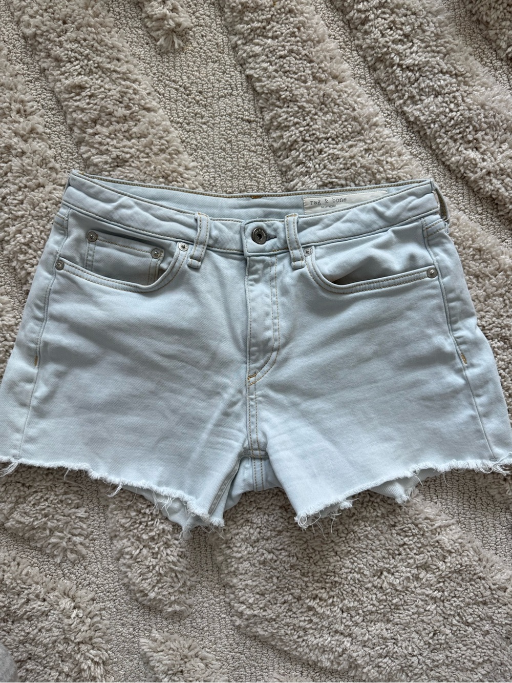 rag & bone Dre Low-Rise Short Light Wash Frayed Hem Denim Shorts Luxury Size 25